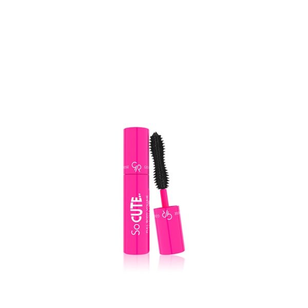 A mascara with a perfect volume texture creates great volumed lengthened and curled lashes. Its flexible plastic brush gives full volume and lift up the lashes perfectly. Creates all day long perfectly curled, volumed and long lashes for a deep look.