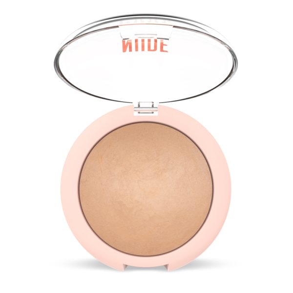 Sets your makeup with a veil of subtle radiance. Its satin formula smooths skin with a soft focus effect while micro pearl pigments diffuse light for an ambient glow, providing a natural finishing touch.